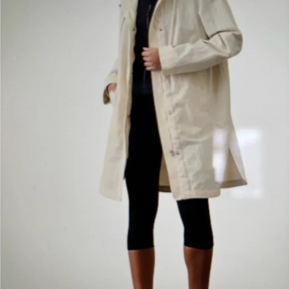 Athleta Everywhere Anorak in Cream - Picture 3 of 6